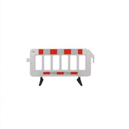  Crowd barrier 